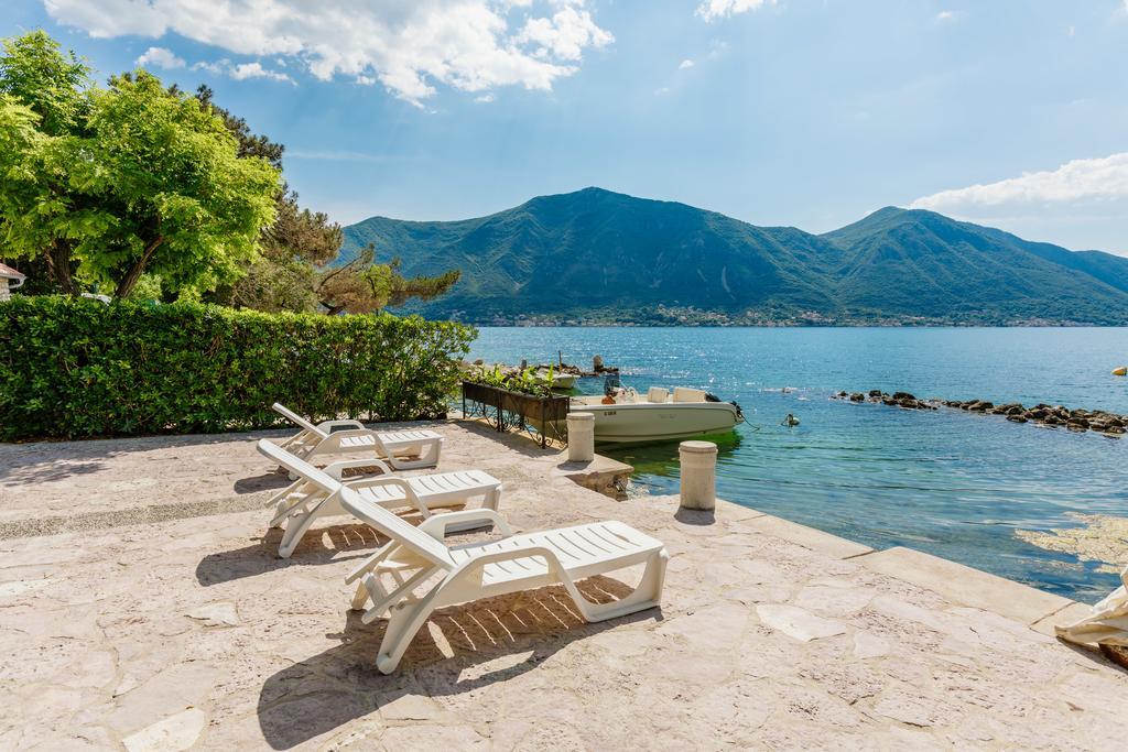 Villa Luxury Stone On The Sea With Private Pool And View Kotor Exterior photo
